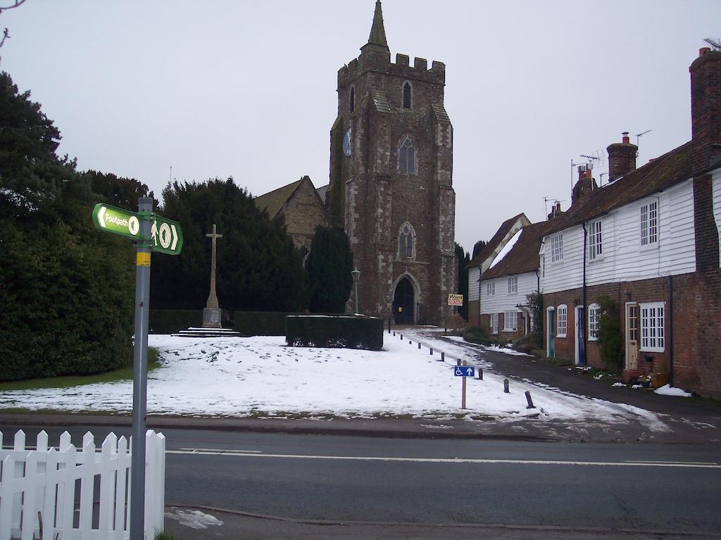 The Bull Inn Lodges Tenterden Exteriér fotografie
